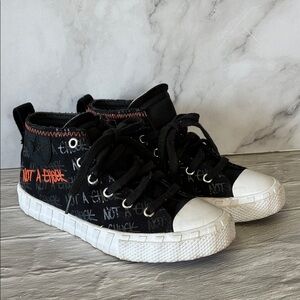 Converse All Stars UNT1TL3D Mid "Not A Chuck" Youth Sneakers Size 2 Unisex31-829
